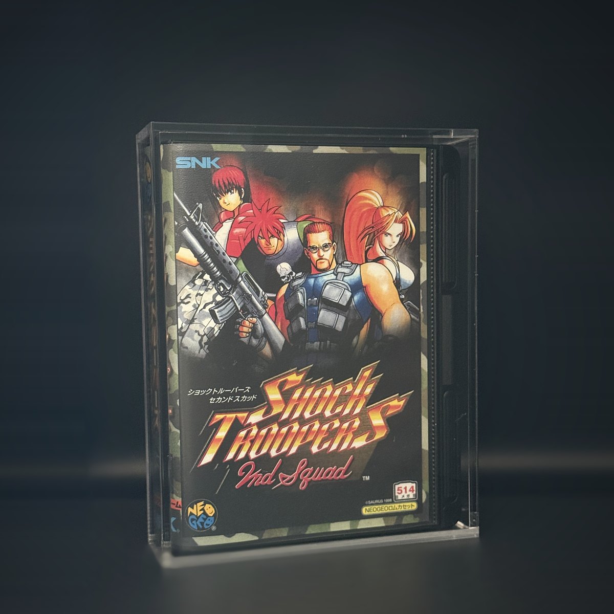 Protector Box Relic con un juego de Neo Geo AES dentro